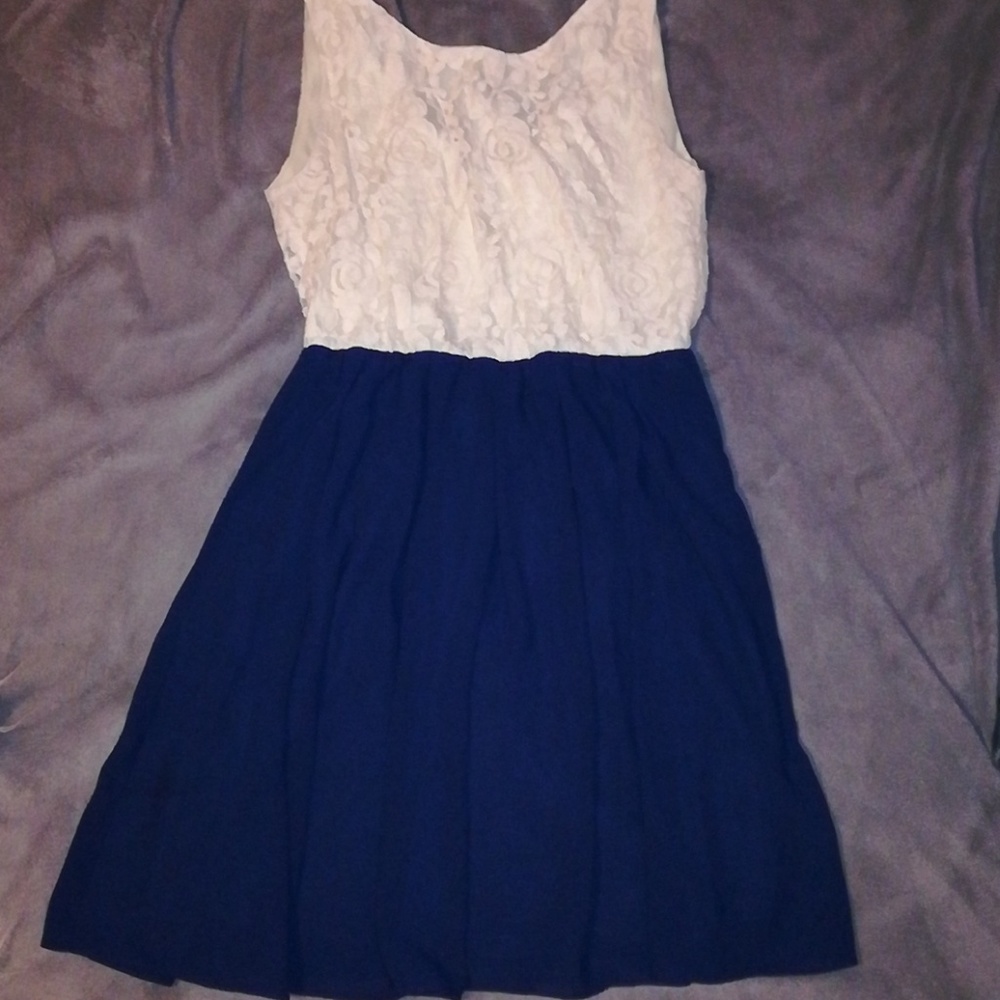 Lace Dress with Chiffon Bottom